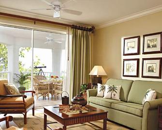 Oceanfront Resort, Fantasy Fest, Infinity Pool, Hot Tub, Sleeps 6 7 Nites, Hyatt - Key West - Living room