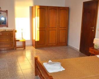 Kostas Beach Apartments - Agios Gordios - Soverom