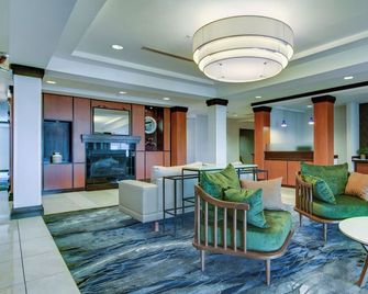 Fairfield Inn & Suites by Marriott Decatur at Decatur Conference Center - Decatur - Лоббі