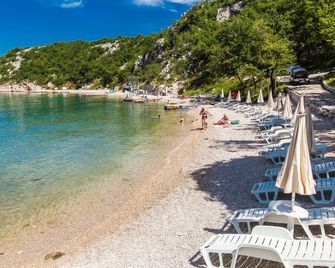 Holiday Resort Kacjak - Dramalj - Beach