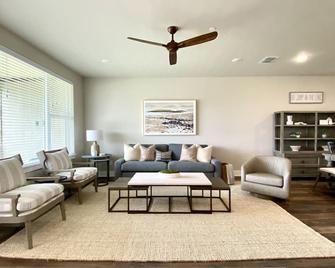 Awesome Waterfront - Possum Kingdom Lakefront Condo, Harborview - Graford - Sala de estar