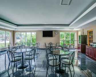 Quality Suites - Sainte-Anne-de-Beaupré - Restaurant