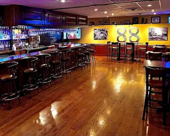 Bicentennial Inn - Buckhannon - Bar
