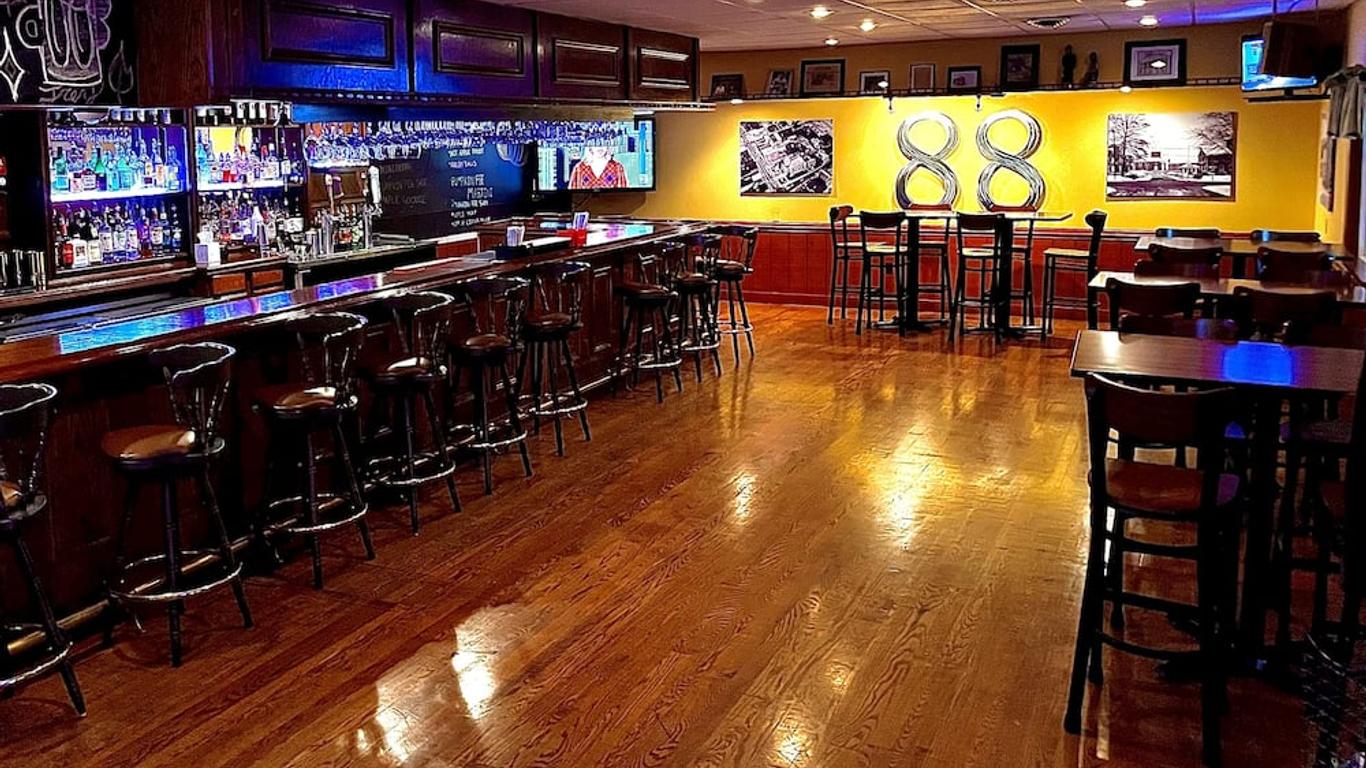 Bicentennial Inn