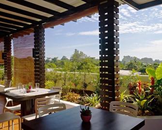 Globetrotter Inn - Palawan Inc. - Puerto Princesa - Balcón