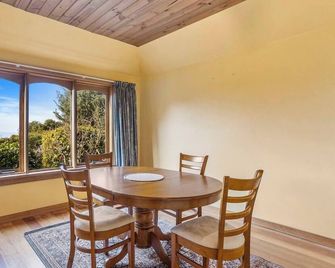 The Clocktower - Serene Stay at Herons Rise Vineyard - Kettering - Comedor