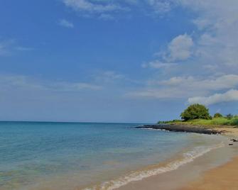 ريزيدينثيال تاماريندوس - ساو تومي - شاطئ