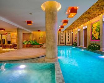 Ta Prohm Hotel & Spa - Siem Reap - Piscine