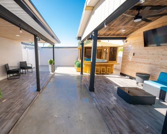 Modern Private luxury Home at TPA - Tampa - Patio