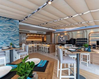 Glow Bangkok Riverside - בנגקוק - בר