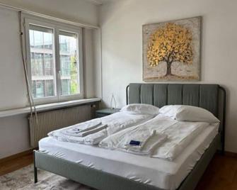 Very central studio near lake - Cross 2 - Zurich - Bedroom