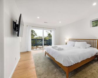 2 Bedroom Aptos Home With Ocean View! - Aptos - Ložnice