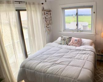 Jonathan's Ocean Front Studio Suites Hampton Beach! - Hampton Beach - Habitación