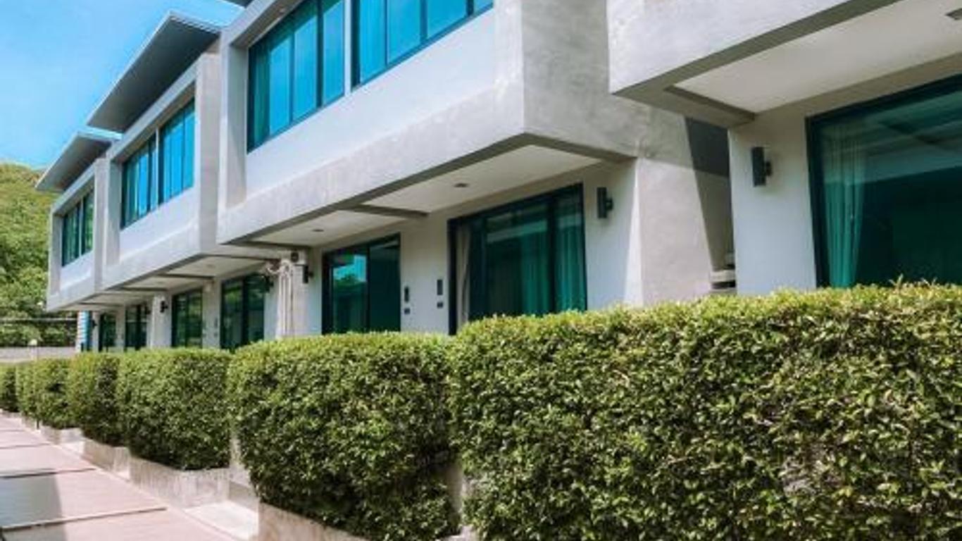 Koh Larn Villa Resort