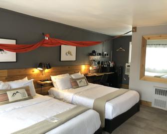 Summit View Inn - Mount Shasta - Bedroom