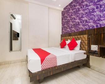 Oyo 8193 Hotel Pearl View - Mumbai - Chambre