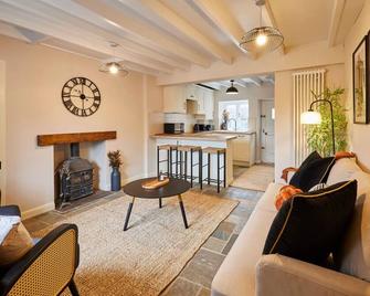 Host & Stay - Dale End - Knaresborough - Living room