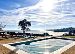 Espectacular Villa con acceso privado a la playa de Oyambre - San Vicente de la Barquera - Zwembad