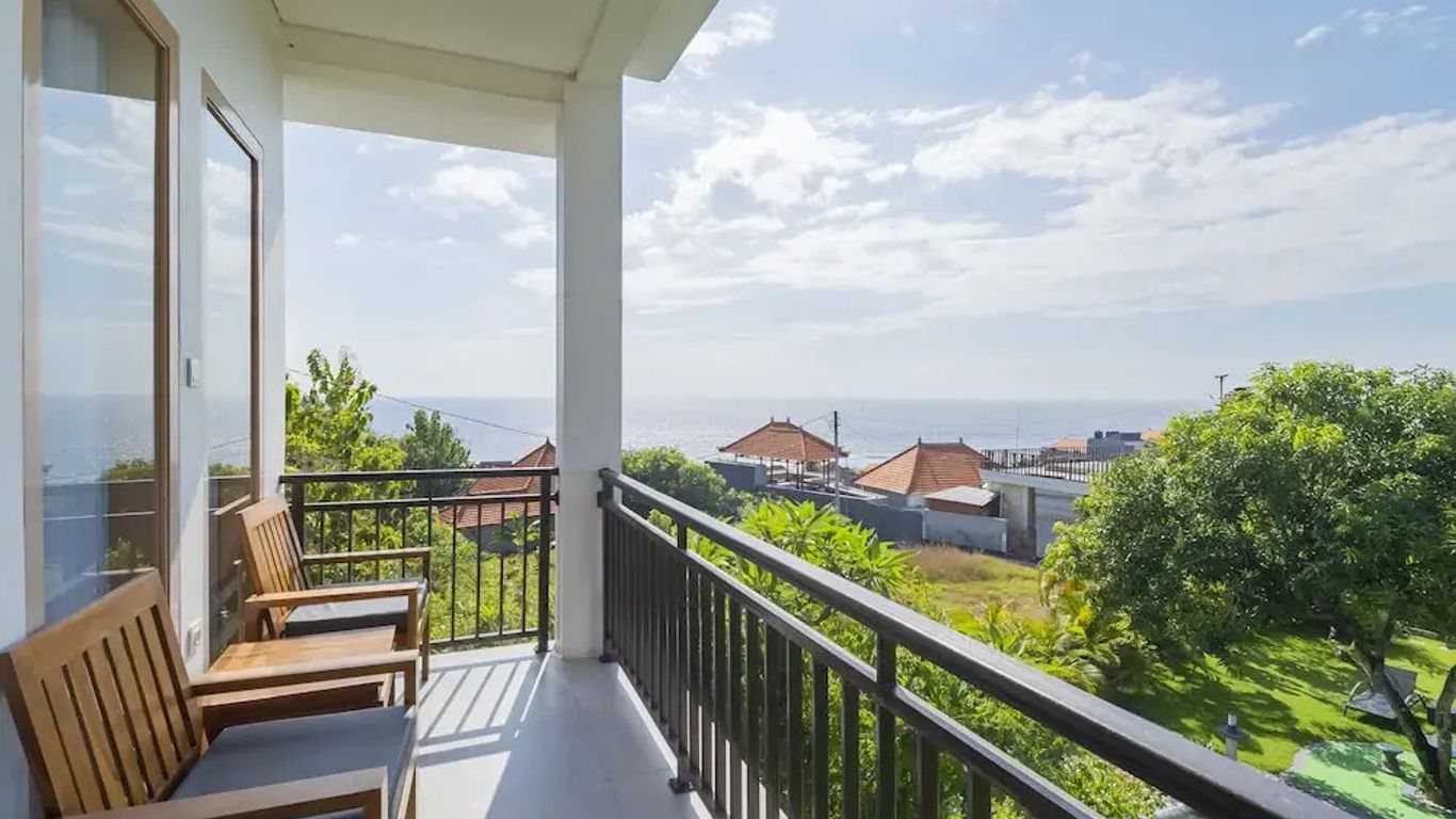 Govardhan Nusa Penida