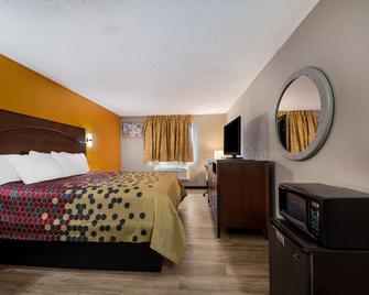 Econo Lodge - San Antonio - Bedroom