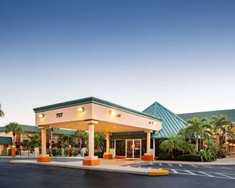 Super 8 by Wyndham North Palm Beach - North Palm Beach - Gebäude
