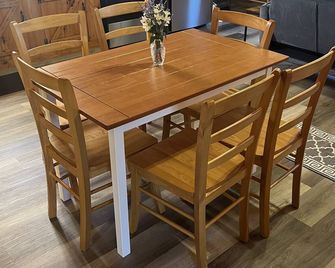 Yellow Banks Log Cabin with Lake Views - Dale - Comedor