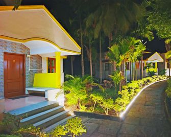 Sunny's Serenity Resort - Gokarna - Building