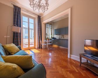 Serristori Palace Residence - Florence - Living room