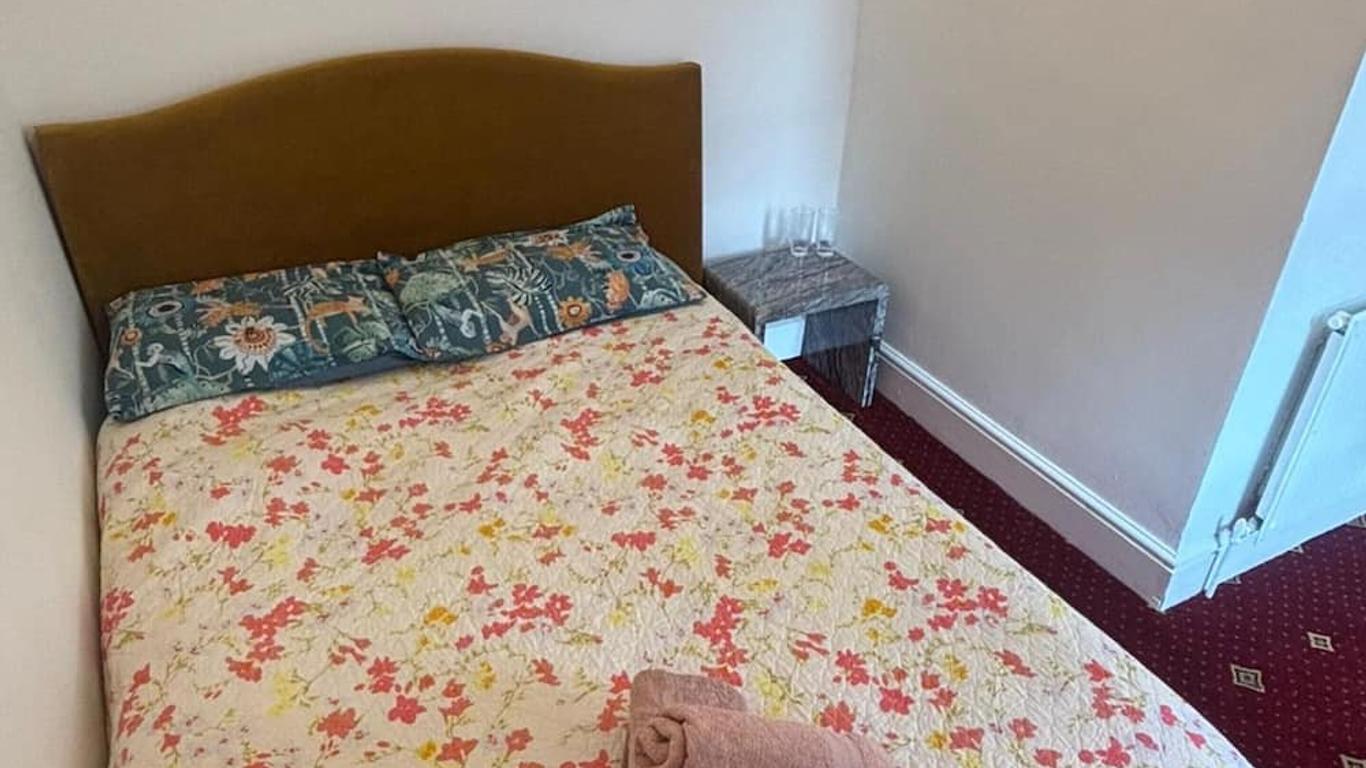 Golden Star Hotel