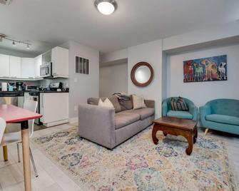 Charming 2bd1ba In Hip Area - Near Metro - Washington, D.C.