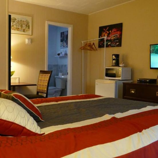The White Horse Motel image 1