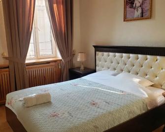 Hotel Latif Samarkand - Samarkand - Bedroom