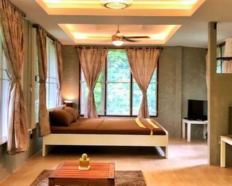 Eaustay - U Thong - Bedroom