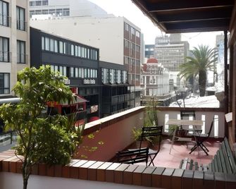 Long Street Backpackers - Le Cap - Balcon