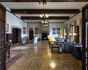 Parador de Tordesillas - Tordesillas - Vestíbul