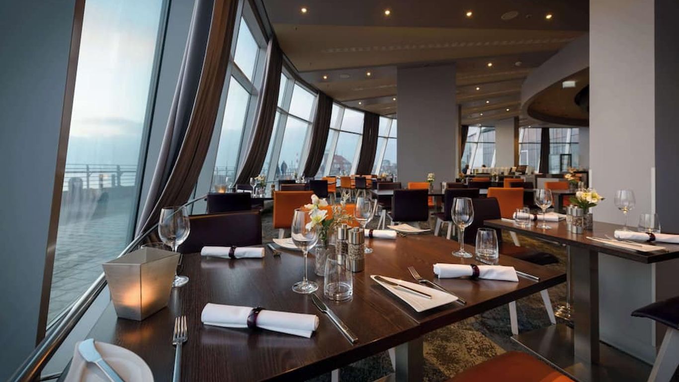 Atlantic Hotel Sail City