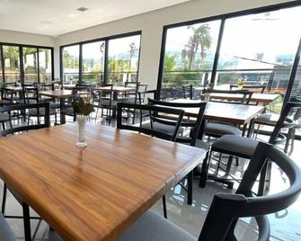 Escarpas Styles Hotel - Capitólio - Restaurant