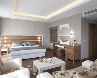 Fourway Hotel Spa & Restaurant - Dortyol - Camera da letto