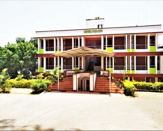 River Palace - A Valley View Hotel (Pure Veg) - Panchgani - Edificio