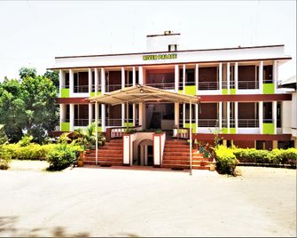 River Palace - A Valley View Hotel (Pure Veg) - Panchgani - Gebäude
