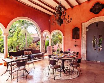 Hacienda Sacnicte - Izamal - Patio