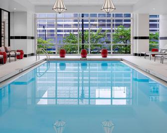 Hampton Inn Chicago McCormick Place - Chicago - Pool