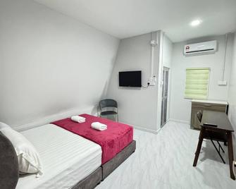 Darul Salam Dusun Resort & Waterpark - Kerteh - Bedroom