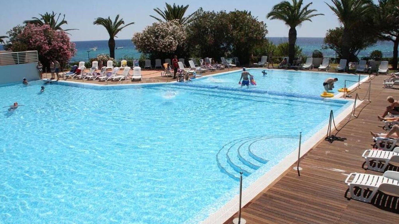 Th Costa Rei - Free Beach Club