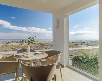 Apartamentos Azul - Castelldefels - Balcón