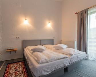 Pensiunea Ana Vistisoara - Vistisoara - Bedroom
