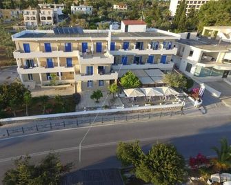 Hotel Rozos - Agios Emilianos - Будівля