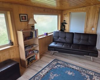 In the Midst of Glacier - Browning - Living room