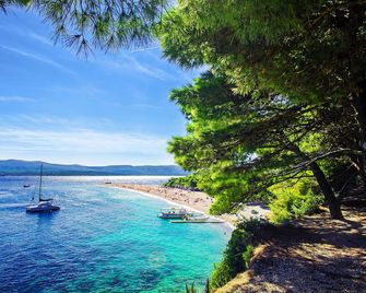 Zlatni Rat Beach Resort - Bol