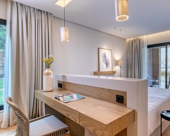Vathi Cove Luxury Resort & Spa - Adults Friendly 12 plus - Chrisi Ammoudia